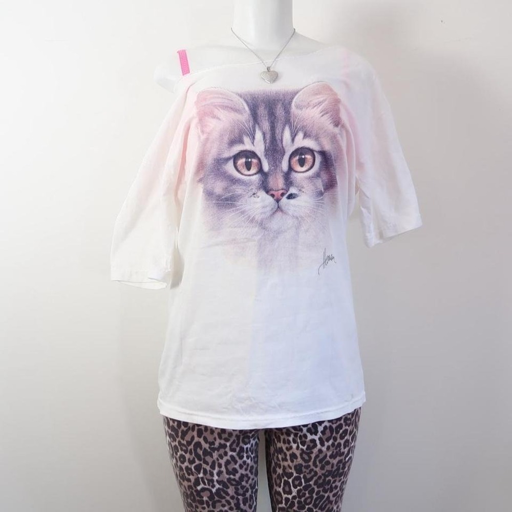 realistic cat graphic tee white vintage 90s y2k animal shirt xl